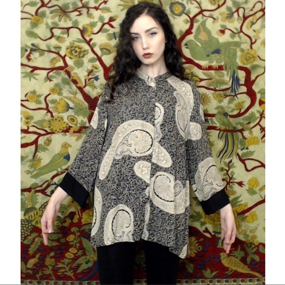 Citron Tops - ✨🐉 Citron Paisley Silk Blouse!🐉✨